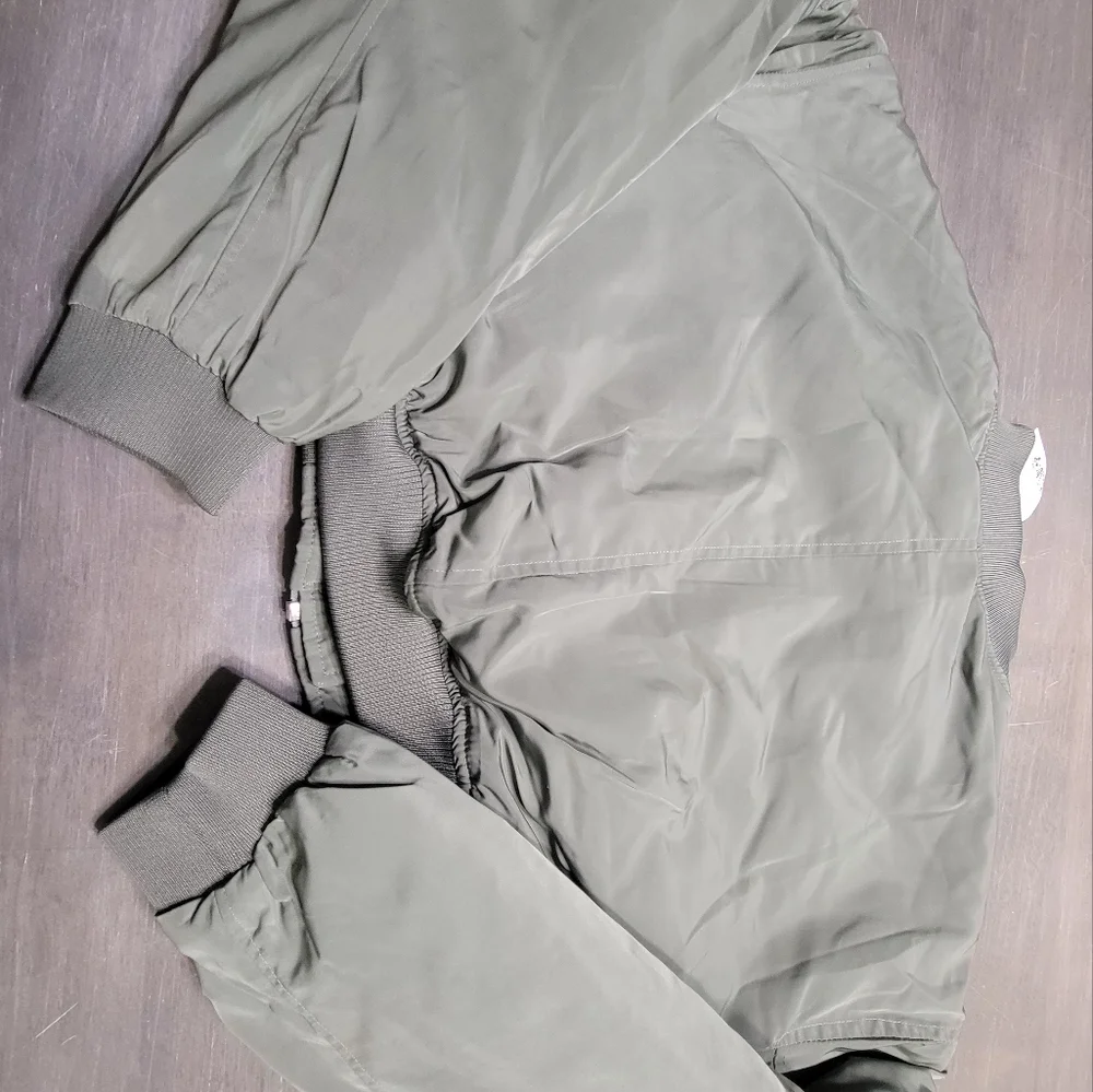 NWT H&M Olive Cropped Bomber Jacket Y2K - Picture 7 of 13